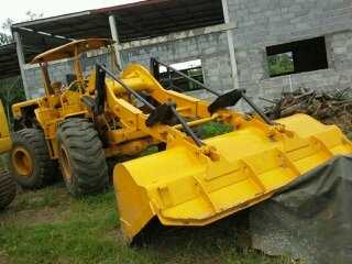 ขายรถตักล้อยาง CATPILLAR 950 ดิสเบรค ต่อแขนแล้วครับ พร้อมใชงาน