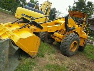 ขายรถตักล้อยาง CATPILLAR 950 ดิสเบรค ต่อแขนแล้วครับ พร้อมใชงาน