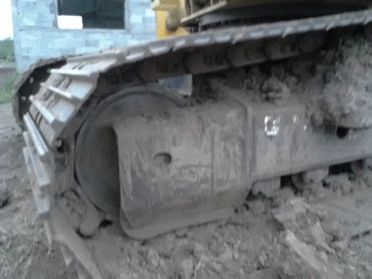 ขายครับ แม็คโค KOMATSU 200 - 8 สวยครับ ไฟฟ้าครบ เอวแน่น โซ่เต็ม ใช้งาน 3xxx ชั่วโมง ออกมาได้ 2 ปี เองครับ