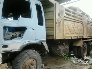 (เพิ่มรูปลงไปอีกครับ) ขายด่วนครับ ช้าหมดนะครับ HINO 3M ดั้มสามมิตร ชุดนื้มี 3 คัน