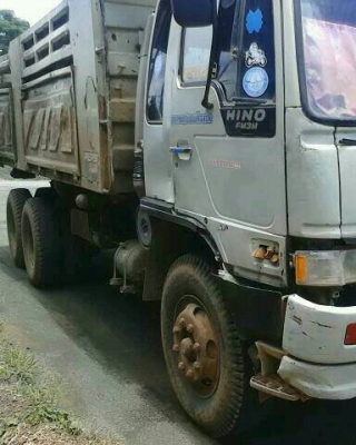 (เพิ่มรูปลงไปอีกครับ) ขายด่วนครับ ช้าหมดนะครับ HINO 3M ดั้มสามมิตร ชุดนื้มี 3 คัน