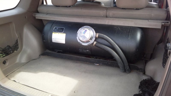 FORD ESCAPE 30 V6 A สวยๆ โทรเลย  top LPG เเล้ว เอ็นนีจี้