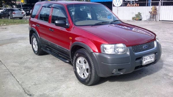 FORD ESCAPE 30 V6 A สวยๆ โทรเลย  top LPG เเล้ว เอ็นนีจี้