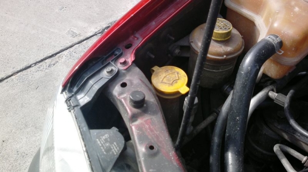 FORD ESCAPE 30 V6 A สวยๆ โทรเลย  top LPG เเล้ว เอ็นนีจี้