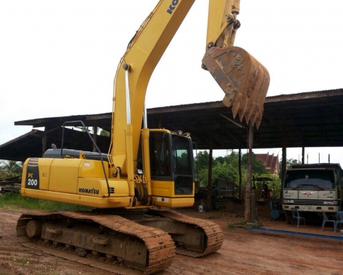 ขายด่วน KOMATSU PC200-8 รถสวย สภาพเดิมๆค่ะพร้อมใช้งาน