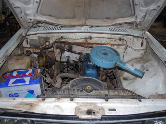 datsun 720 ช่วงสั้น รถมือเดียว สีขาว