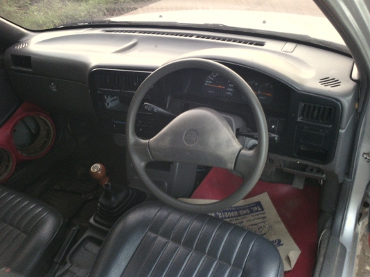 ขายนิสสันNVปี40 เครื่องหัวฉีด แอร์เย็น ล้อแมก เครื่องแน่น ช่วงล่างดีพร้อมใช้งาน52000