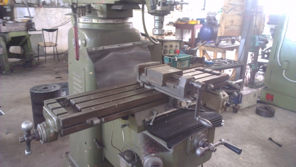 Sell> ขายแท่นมิลลิ่ง M3 Kent สภาพพร้อมใช้งาน สวยๆ ราคาย่อมเยาว์ อุปกรณ์ครบครับ