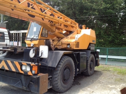 ขายรถเครน Tadano TR 200M-3 ขายรถเครน Tadano TR 200M-3