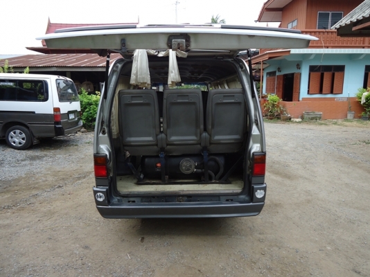 รถตู้ ninsan caravan ปี 97 เครื่องดี พวงมาลัยเพาเวอร์ ประหยัด แก็ส LPG ลงเล่มแล้ว เครื่องยนต์ ดี อัตราเร่งดี วิ่งทางไกลสบาย รถตู้ ninsan caravan ปี 97 เครื่องดี พวงมาลัยเพาเวอร์ ประหยัด แก็ส LPG ลงเล่มแล้ว เครื่องยนต์ ดี อัตราเร่งดี วิ่งทางไกลสบาย