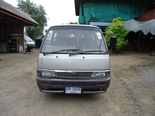 รถตู้  ninsan  caravan ปี 97 เครื่องดี  พวงมาลัยเพาเวอร์  ประหยัด    แก็ส  LPG ลงเล่มแล้ว  เครื่องยนต์ ดี   อัตราเร่งดี   วิ่งทางไกลสบาย