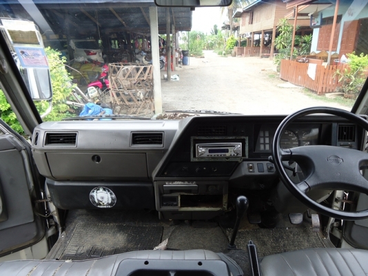 รถตู้ ninsan caravan ปี 97 เครื่องดี พวงมาลัยเพาเวอร์ ประหยัด แก็ส LPG ลงเล่มแล้ว เครื่องยนต์ ดี อัตราเร่งดี วิ่งทางไกลสบาย รถตู้ ninsan caravan ปี 97 เครื่องดี พวงมาลัยเพาเวอร์ ประหยัด แก็ส LPG ลงเล่มแล้ว เครื่องยนต์ ดี อัตราเร่งดี วิ่งทางไกลสบาย