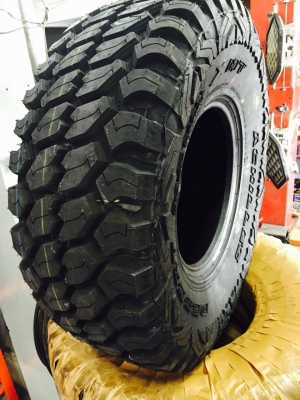 ขายยาง mud  achiless 33x12.5x15 ยางใหม่ ปี 13  ถูกกว่ายางมือสอง  เหลือไม่เยอะแล้วครับ ส่งได้ทั่วประเทศ