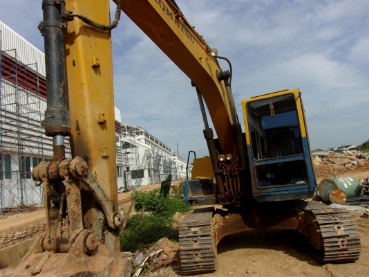 ขายแบคโฮ PC 120-3 มีสายหัวเจาะ (เจ้าของขายเอง) ขายแบคโฮ PC 120-3 มีสายหัวเจาะ (เจ้าของขายเอง)