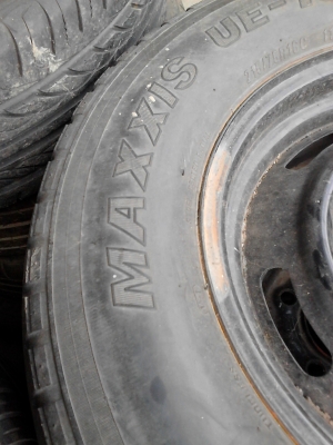 กะทะล้อ  5  รู 160 MM.พร้อมยาง 215/75R16  MAXIXIS TRUCMAXX UE-168N    4  ล้อ TEL.081-427-3941