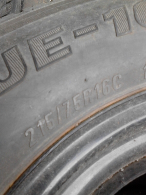 กะทะล้อ  5  รู 160 MM.พร้อมยาง 215/75R16  MAXIXIS TRUCMAXX UE-168N    4  ล้อ TEL.081-427-3941