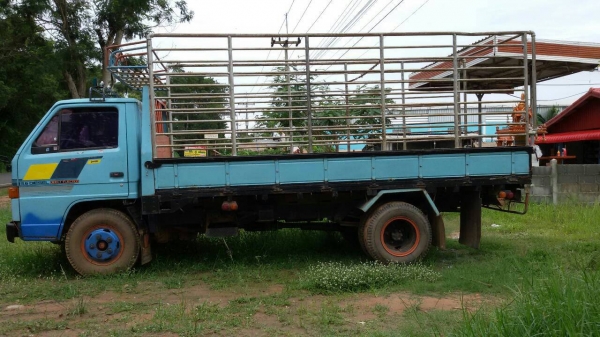 ขายรถ 6 ล้อ ราคาถูกNKR58LU5M110 แรง 2 พ ฯ