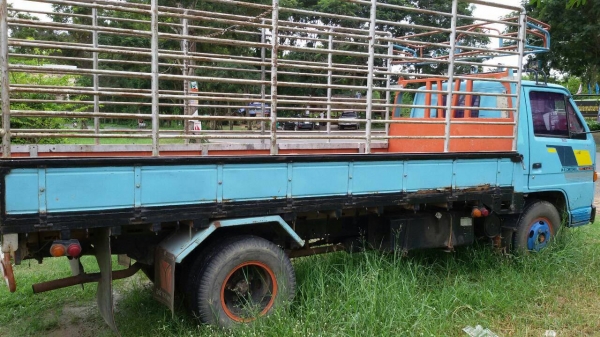 ขายรถ 6 ล้อ ราคาถูกNKR58LU5M110 แรง 2 พ ฯ