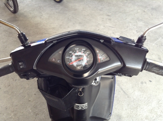 ขาย!!! ฮอนด้าคลิ๊ก สภาพสวย ล้อแม็ก ปี51 รถเครื่องดีคับ ทะเบียนครบ ภาษี57