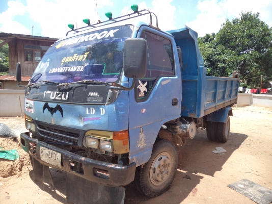 ขายถูกๆ335000บาท รถอีซูซุNPRดั้ม เพาเวอร์ เครื่อง145แรง Fหน้า-หลัง