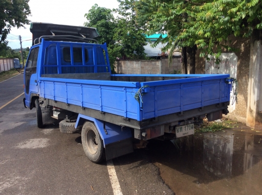 ขาย6ล้อNKR จดทะเบียนปี48 แหนบหน้า-หลัง เครื่อง110แรง พวงมาลัยพาว์เวอร์ กะบะยาว 3ม. พื้นปูเหรด แอร์เย็น เครื่องดี ยางดี ครัทสีสวย ขับดีมากๆ ขาย 270,000บาท