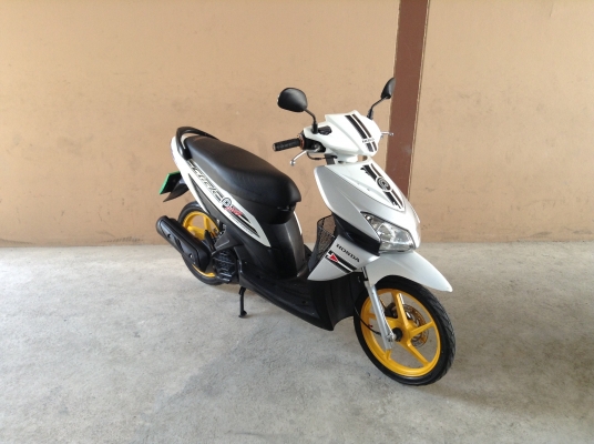 ขาย!!! ฮอนด้าคลิ๊ก รุ่นท็อปล้อแม็ก สภาพสวย ปี50 รถเครื่องดีคับ ทะเบียนครบ ภาษีไม่หมด