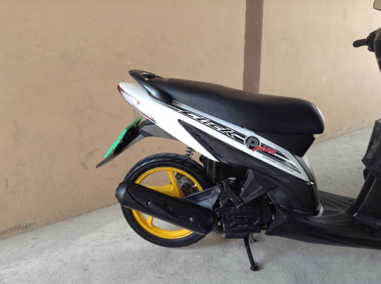 ขาย!!! ฮอนด้าคลิ๊ก รุ่นท็อปล้อแม็ก สภาพสวย ปี50 รถเครื่องดีคับ ทะเบียนครบ ภาษีไม่หมด