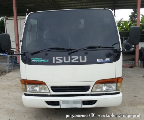 SUZU กระบะไม้ 4 ล้อกลาง สีขาว