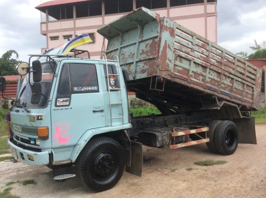 ขายISUZU ROCKY ดั๊ม 195แรง นางฟ้าแท้ รถห้าง เบรคจิฟฟี่ พวงมาลัยพาว์เวอร์ ยางดี เครื่องดี ครัทซีสวย ขาย 690,000 บาท