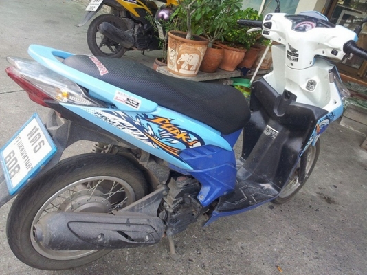 Click i ปี54 ไมล์ขาว Click i ปี54 ไมล์ขาว