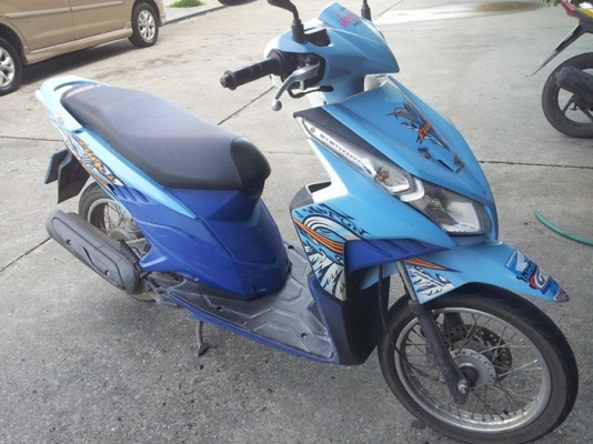 Click i ปี54 ไมล์ขาว Click i ปี54 ไมล์ขาว