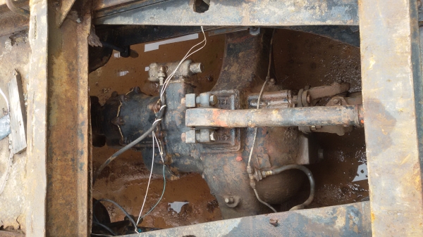 ขาย KOMATSU PC 200-6 พร้อมเทเลอร์หางปลา HINO SUMO 227ตามสภาพ