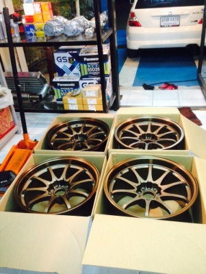 ขาย CE28 งานเหมือนแท้ ขอบ 18 9.5 10.5 ของใหม่