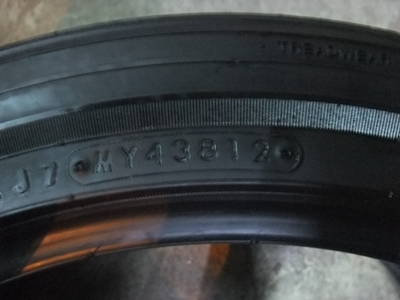 ยาง Nitto 225/45/18 ปี 12