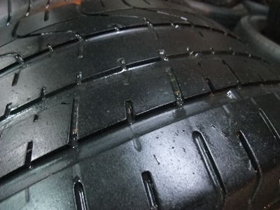 ยาง Pirelli 255/35/18 ปี 10