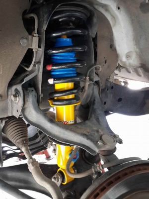 รับแก้ปัญหาช่วงล่างรถกระบะ  Ford by Shock Profender