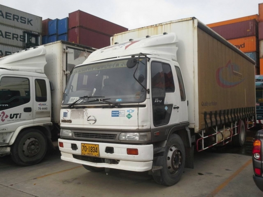 ขายหกล้อตู้สิบบาน 6 คันครับ FF1J'45-46(4คัน) + NISSAN UD'48 (2คัน) ขายหกล้อตู้สิบบาน 6 คันครับ FF1J'45-46(4คัน) + NISSAN UD'48 (2คัน)