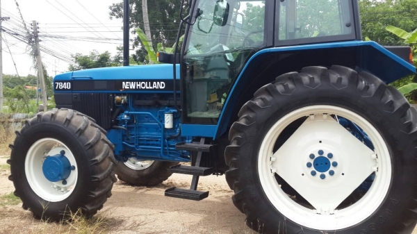 ขาย FORD NEWHOLLAND 7840