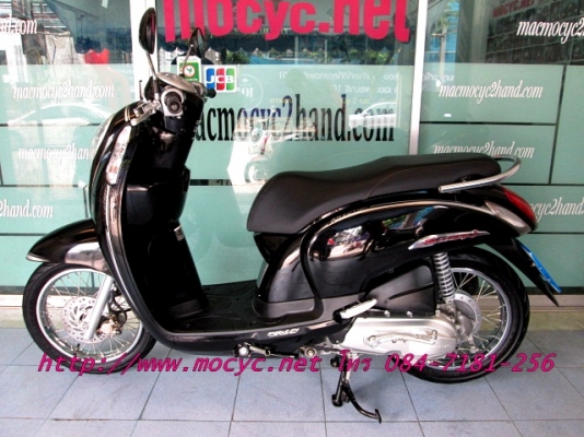 SCOOPY-i  ปี 57  สีดำ รุ่นใหม่ไมล์สีนํ้าตาล รถเดือน มี.ค.ไมล์ 2152 โล  ของแถม 2 รายการ 33900