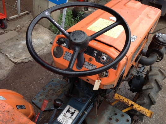 ขายถูกรถไถคูโบต้า B5001 พร้อมโรตารี่เก่านอก ขายถูกรถไถคูโบต้า B5001 พร้อมโรตารี่เก่านอก