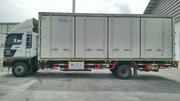 ขายรถ 6 ล้อใหญ่ตู้ทึบ HINO FD2 ติดก็าซ cng