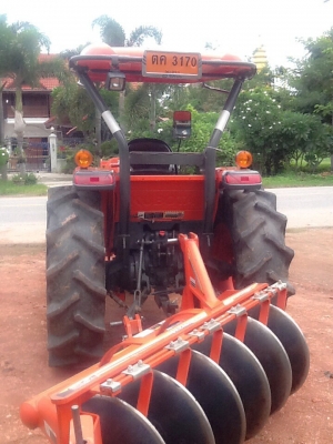 ขายครับรถไถคูโบต้าเดิมๆรถออกเมื่อวันที่1-7-56รุ่นL4708อุปกรณ์ครบ