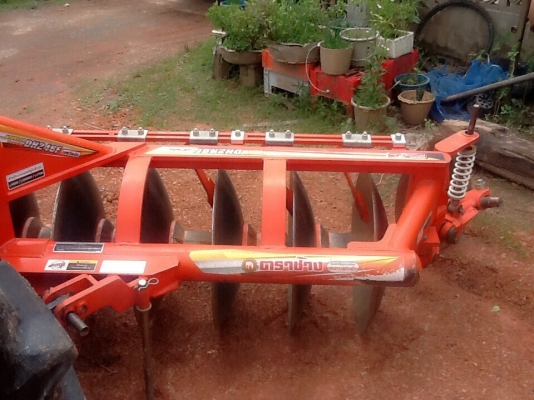 ขายครับรถไถคูโบต้าเดิมๆรถออกเมื่อวันที่1-7-56รุ่นL4708อุปกรณ์ครบ