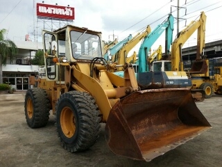 รถตักล้อยาง  510-15345  สภาพสวย นำเข้าจากญี่ปุ่น ถึงไทยแล้ว รถจอดอยู่ที่ C.S. Motor หลักสี่ โทร. 081-373-0559