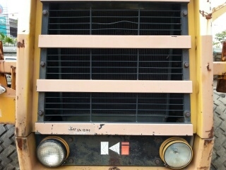 รถตักล้อยาง  510-15345  สภาพสวย นำเข้าจากญี่ปุ่น ถึงไทยแล้ว รถจอดอยู่ที่ C.S. Motor หลักสี่ โทร. 081-373-0559