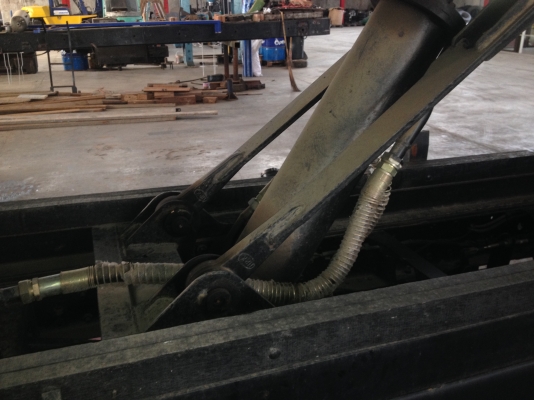 ขายกระบะเปล่าต่อใหม่ไม่ได้ใช้ พร้อมดั้มใหม่6ตัน กระบะยาว4.90เมตร กว้าง2.20เมตร สูง0.80เมตร สนใจติดต่อ 086-0801238