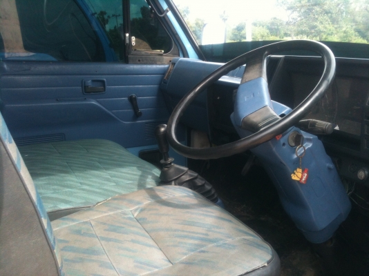 Isuzu. Nkr. 88 Isuzu. Nkr. 88