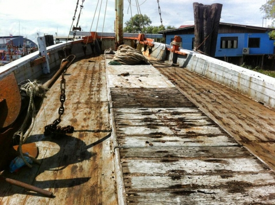 ขายเรือยาว 12 วา กว้าง 6 เมตร สภาพพร้อมใช้งาน ขายเรือยาว 12 วา กว้าง 6 เมตร สภาพพร้อมใช้งาน