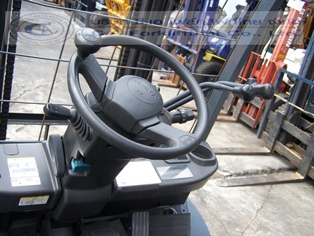 ขายรถ โฟล์คลิฟท์ TOYOTA รุ่น 8-FG20