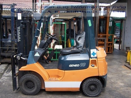 ขายรถ โฟล์คลิฟท์ TOYOTA รุ่น 7-FG10